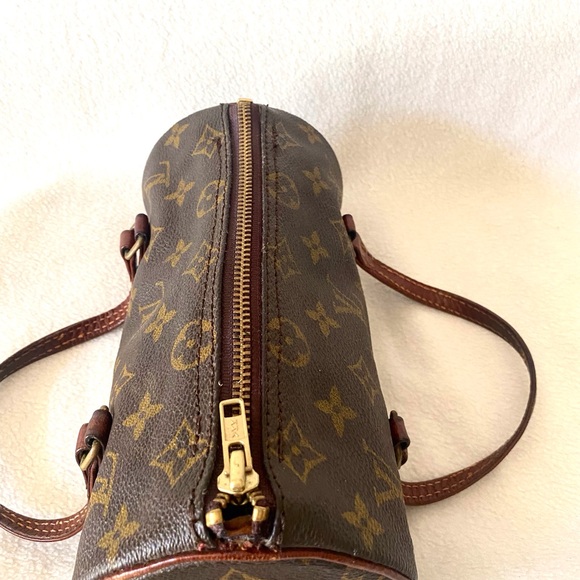 Louis Vuitton Papillon 22 Monogram - Picture 2 of 9